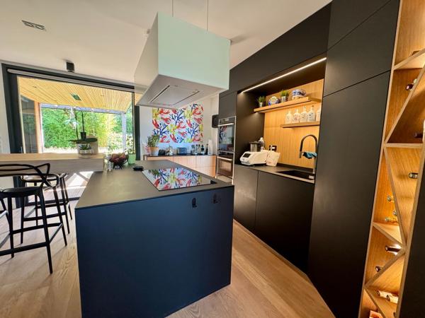 CROIX BARBIEUX – MAISON CUBIQUE 2021 – 200 M² habitables – PRESTATIONS HAUT DE GAMME – DPE A CROIX