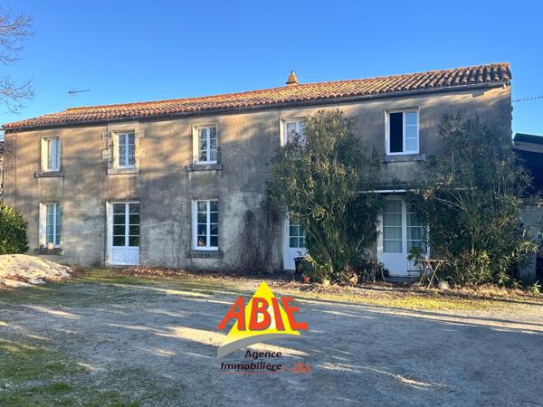 Maison de village  6 pièce(s)  5 chambre(s)  124 m²