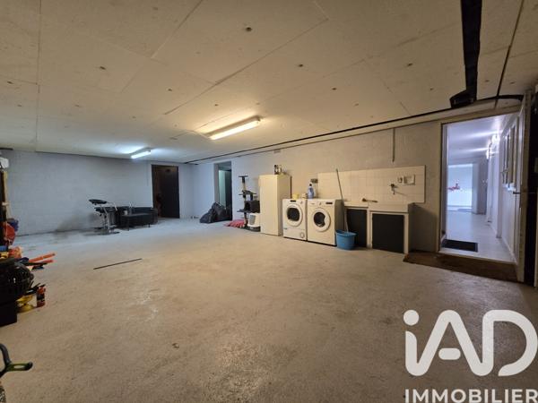 Maison à vendre 7 pièces 222 m² Sainte-Verge