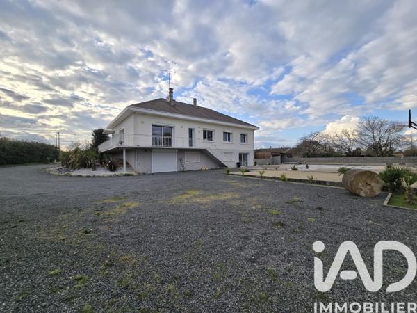 Maison à vendre 7 pièces 222 m² Sainte-Verge