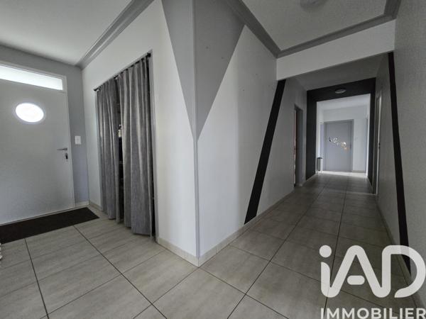 Maison à vendre 7 pièces 222 m² Sainte-Verge