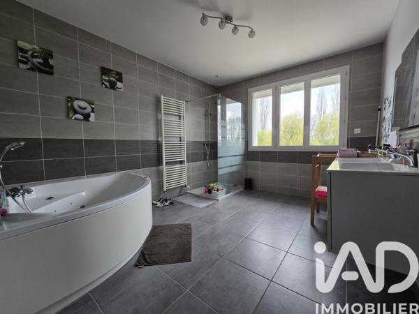 Maison à vendre 7 pièces 222 m² Sainte-Verge