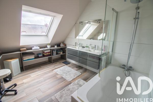 Maison à vendre 7 pièces 145 m² Cesson-Sévigné