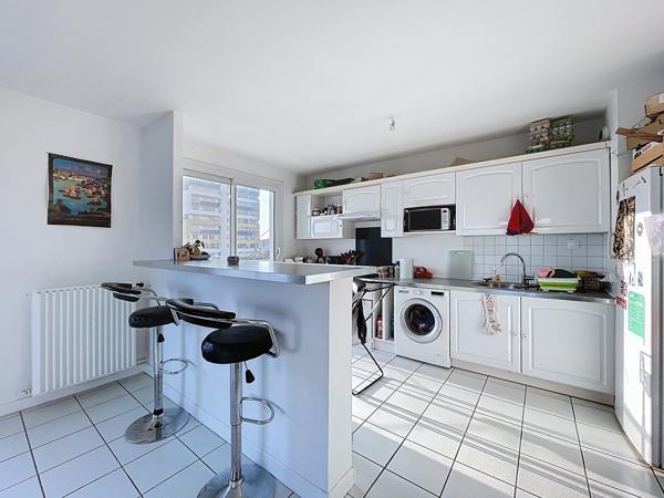 BREST : Bel appartement T4 avec triple exposition et grand balcon