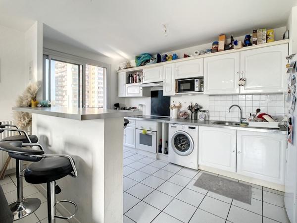 BREST : Bel appartement T4 avec triple exposition et grand balcon