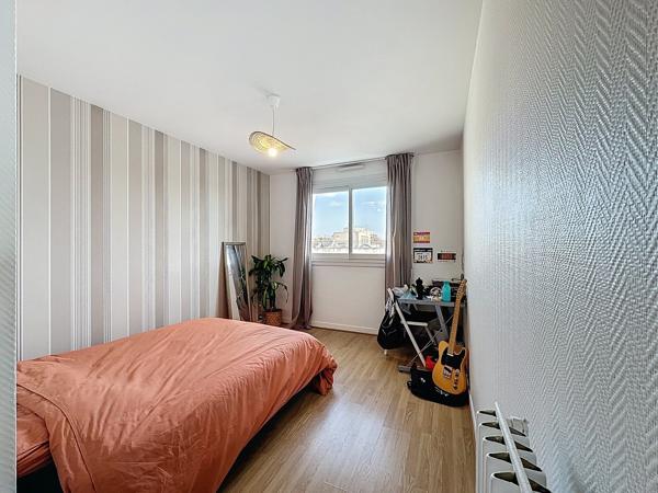BREST : Bel appartement T4 avec triple exposition et grand balcon