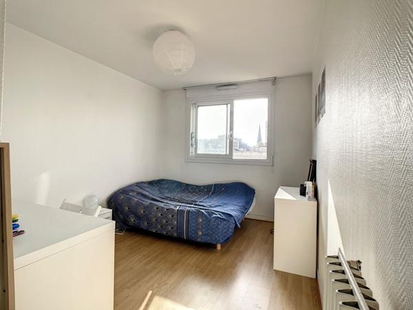 BREST : Bel appartement T4 avec triple exposition et grand balcon