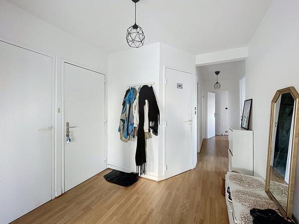 BREST : Bel appartement T4 avec triple exposition et grand balcon