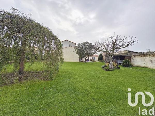 Maison de village 5 pièces de 120 m² à Charron (17230)