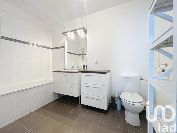 Appartement 2 pièces de 43 m² à Antony (92160)