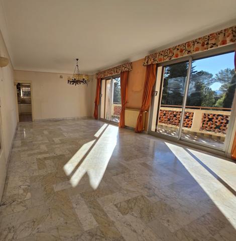 Brignoles (83170) VILLA BRIGNOLES - 204 m² Habitables - 5000 m² terrain - Piscine - Garage