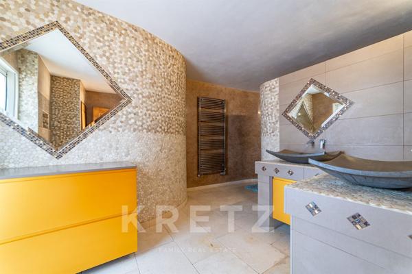 Villa d'exception de 430m2 avec ascenseur, hammam & spa