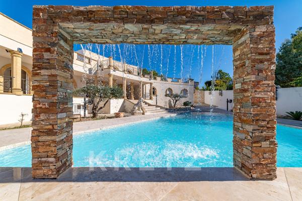 Villa d'exception de 430m2 avec ascenseur, hammam & spa