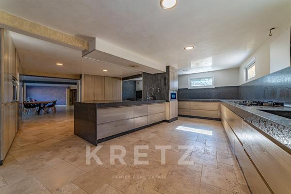 Villa d'exception de 430m2 avec ascenseur, hammam & spa