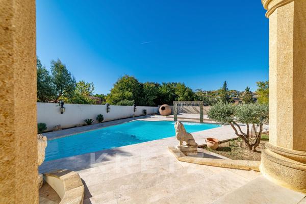 Villa d'exception de 430m2 avec ascenseur, hammam & spa