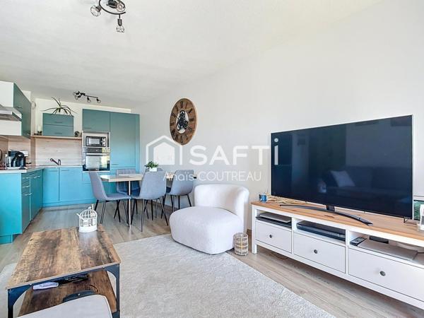 CHARMANT APPARTEMENT RÉNOVÉ AVEC GOÛT DANS ENVIRONNEMENT CALME