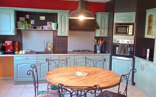 Maison à vendre    6 pièces •  Angoulême