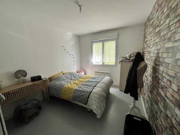 Appartement à louer 655 € CC Saumur 3 p 73 m² DPE D