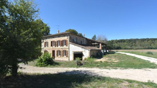 BELLE MAISON DE PIERRE RÉNOVÉE EN CAMPAGNE PROCHE DE LAVAUR