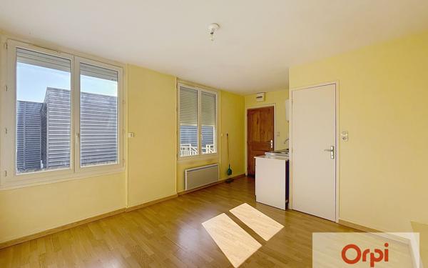 Appartement à louer    1 pièce • 17,14 m2 Montluçon