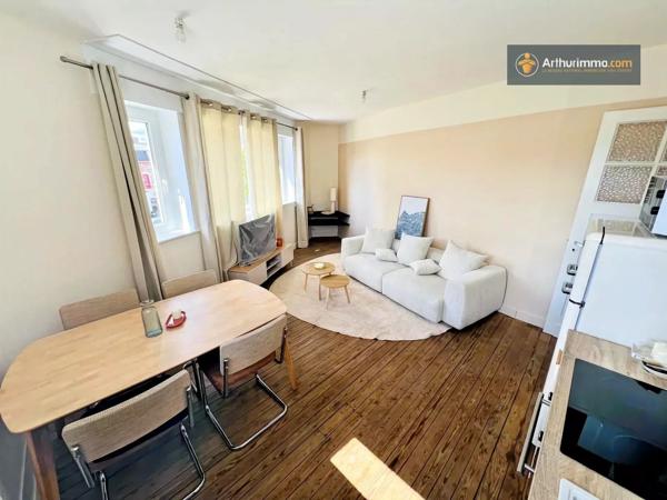 Location                                                      Appartement
                        
                     2 pièces                      42 m2                     à Tourcoing