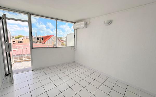 Appartement à vendre    1 pièce • 21,37 m2 Pointe-à-Pitre