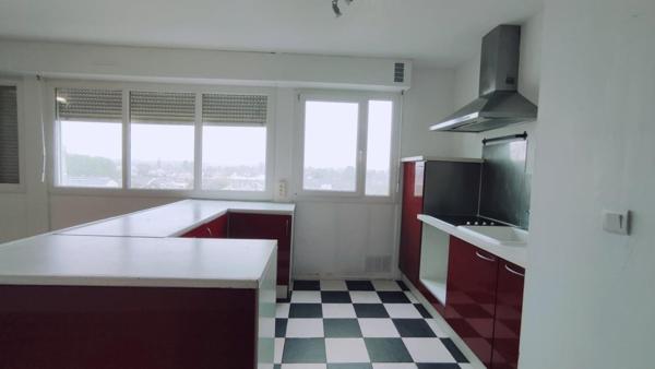 Appartement à CHATELLERAULT, 86100 - 4 pièces 83m²