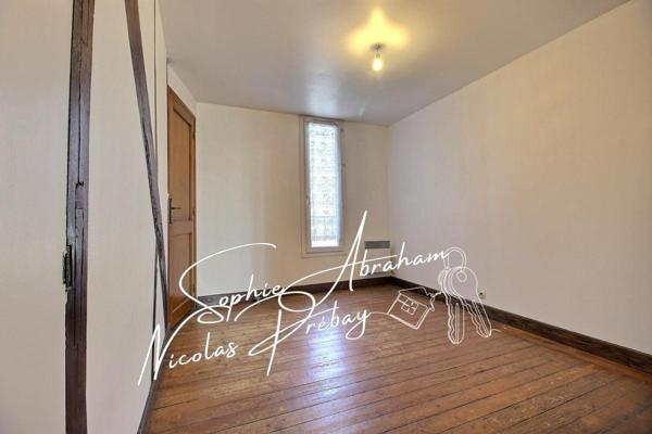 Bien atypique au coeur de Janville