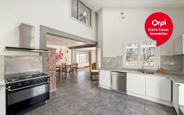 Maison à vendre    6 pièces •  Castres