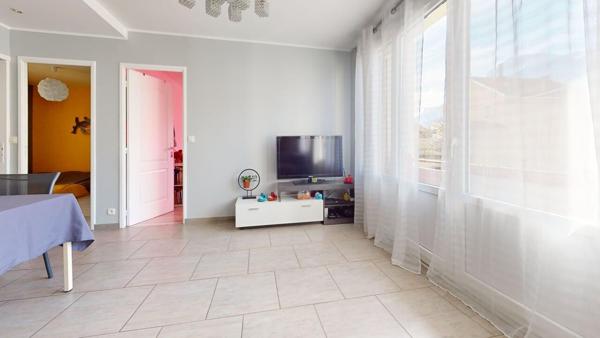 APPARTEMENT DANS PETITE RESIDENCE CALME ET TRANQUILLE