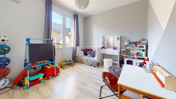 APPARTEMENT DANS PETITE RESIDENCE CALME ET TRANQUILLE