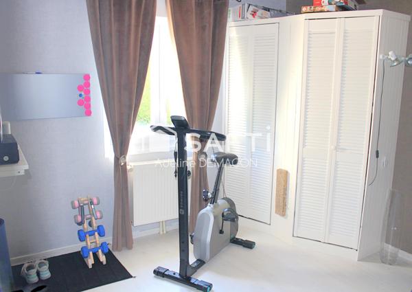 Maison 4 chambres avec garage et jardin