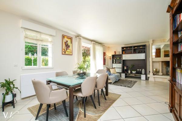 Maison à vendre 798 000 € Chambray-lès-Tours 8 p 263 m² DPE C