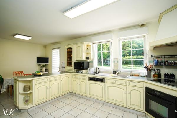 Maison à vendre 798 000 € Chambray-lès-Tours 8 p 263 m² DPE C