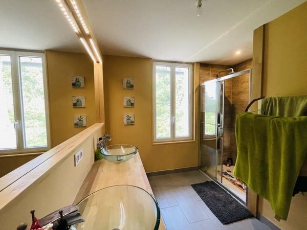 Maison à vendre |  Barbezieux-Saint-Hilaire |  6 pièces | 163 m²