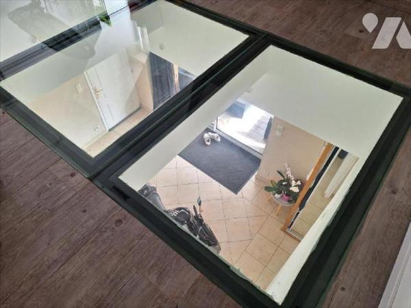 A Vendre, sur l'axe ERNEE / FOUGERES (53220), en Mayenne. Maison rurale, comprenant : - au rez ...