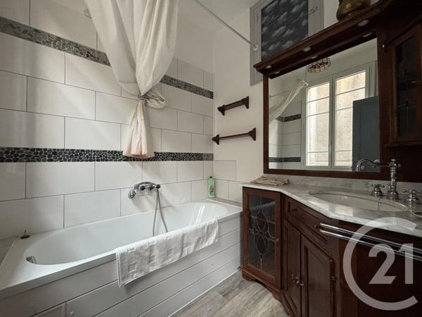 Immeuble à vendre  252 m2 ST VICTURNIEN - 87