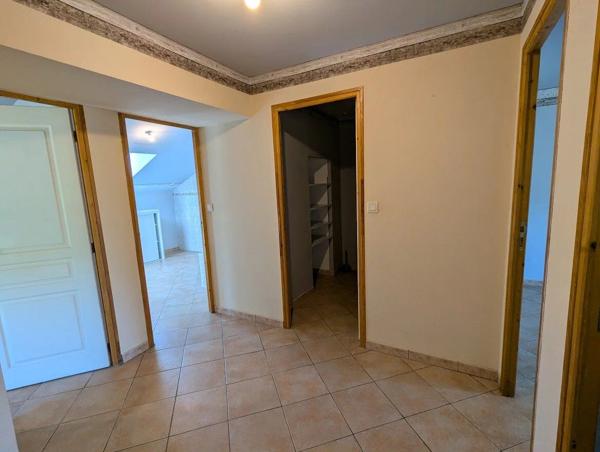 Vente Maison 12 pièces 284 m2 à Loyat
