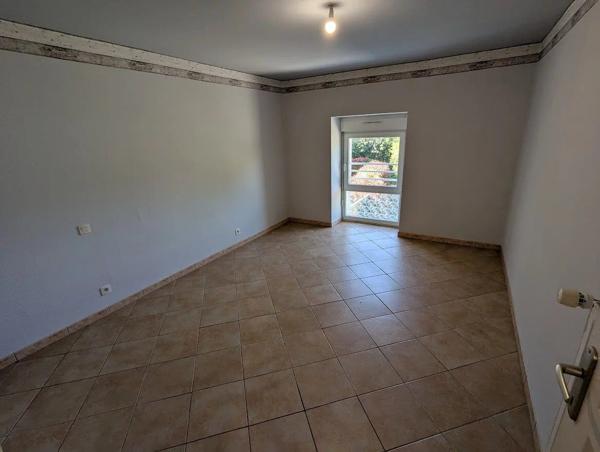 Vente Maison 12 pièces 284 m2 à Loyat