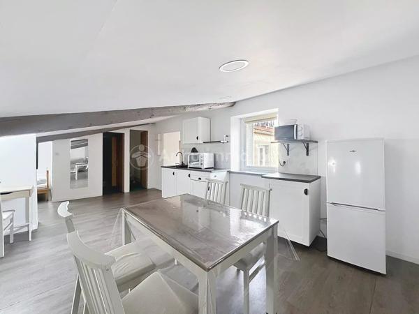 Location                                                      Appartement
                        
                     2 pièces                      34 m2                     à Clermont-Ferrand