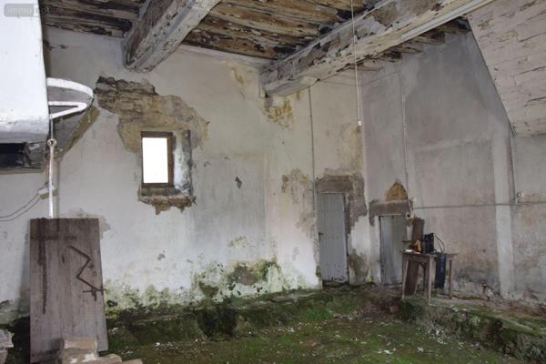 Propriete à vendre à Jublains en Mayenne (53160), ref : 53075/FC39