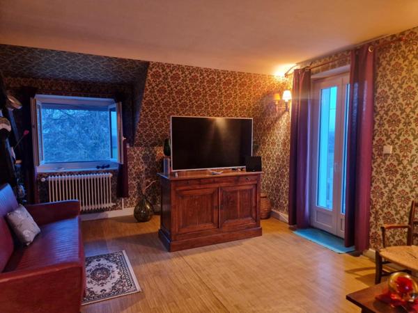 Très belle fermette avec grange, hangar