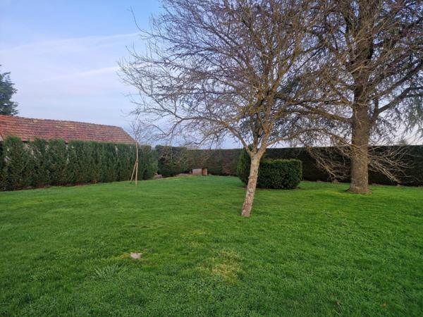 Très belle fermette avec grange, hangar