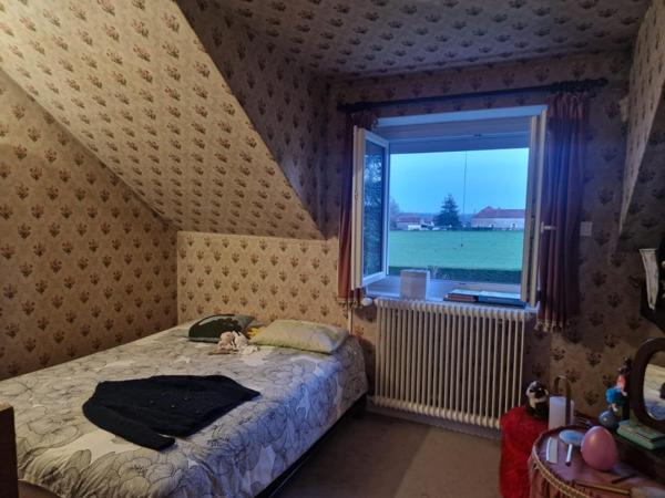 Très belle fermette avec grange, hangar