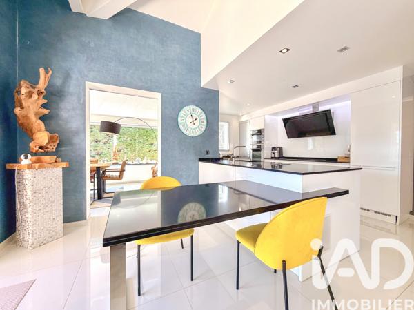 Maison à vendre 5 pièces 185 m² Saint-Raphaël