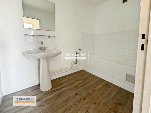 Appartement 3 pièces – 65 m² environ à Saint-Jacques-de-la-Lande (ref : 40036)