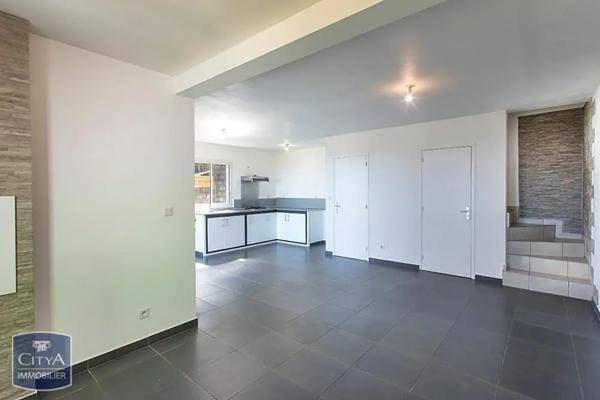 Maison à louer 3 pièces 118m²