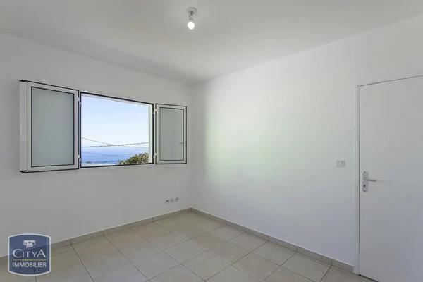 Maison à louer 3 pièces 118m²