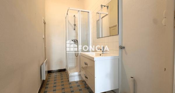 Location Appartement 3 pièces 69 m² - Lyon 69004