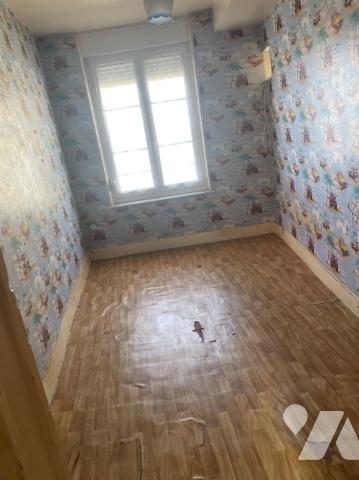 Une maison semi mitoyenne à usage d’habitation